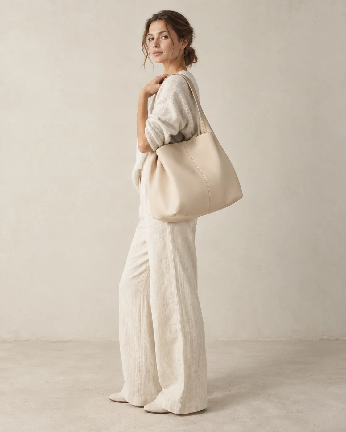 Tove Carry Bag in Ecru
