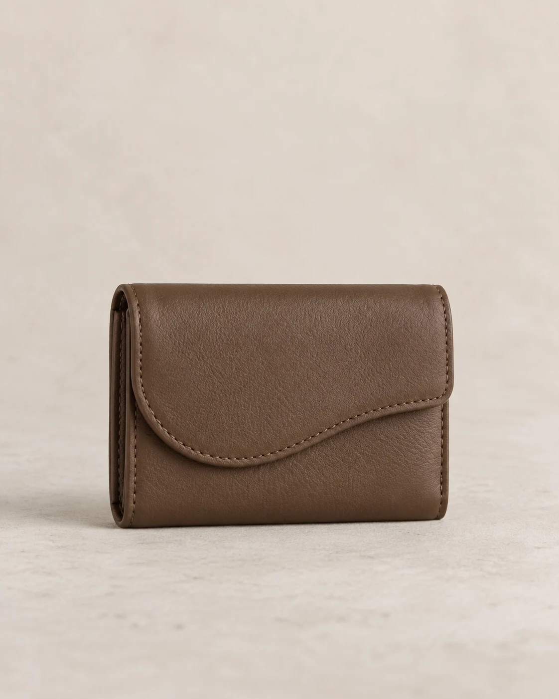 Dove Pocket Wallet in Bark