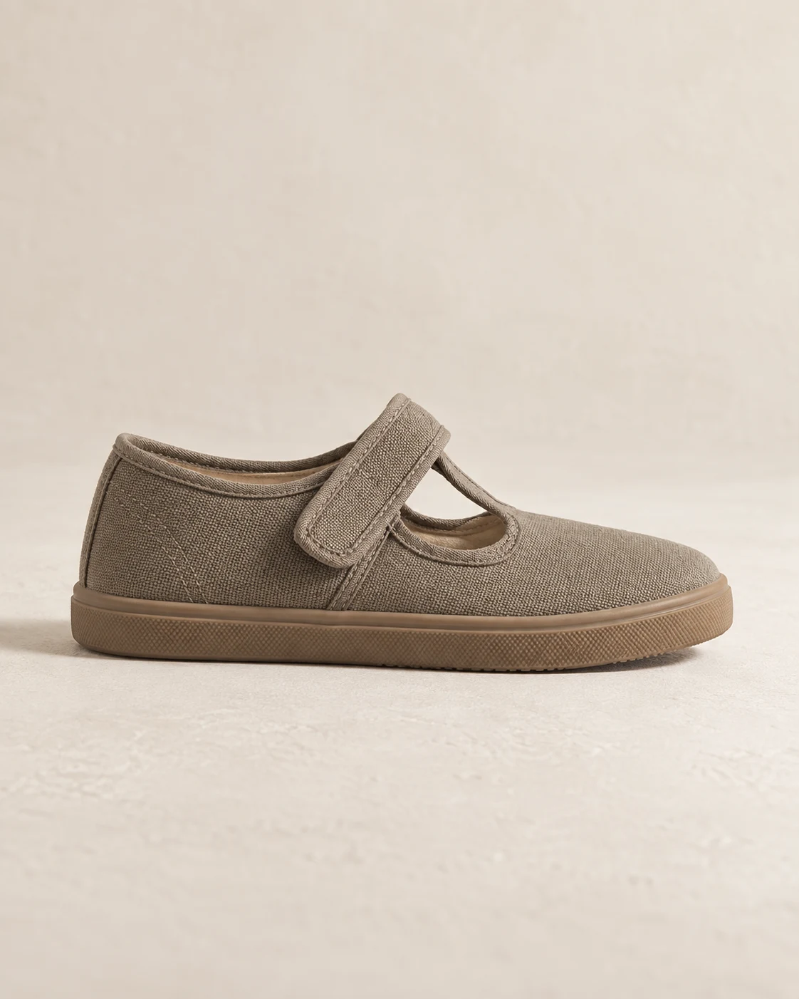 Nell Everyday Shoe in Reed